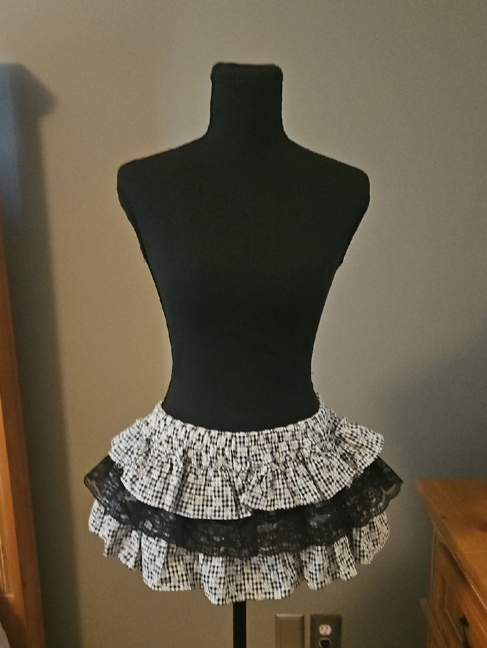 Fashion Nova Ruffled Black & White Tiered Mini Skirt